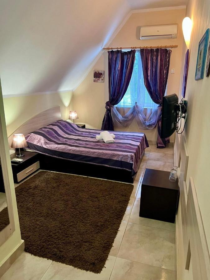 Venis House Pensiune